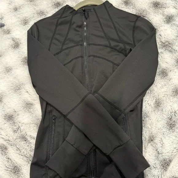 Women's Black Zip-Up Top - Picture 2 of 4